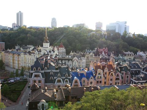 комерційна за адресою Воздвиженська вул., 50