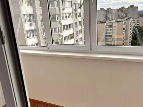 квартира за адресою Академіка Єфремова вул. (Командарма Уборевича), 19