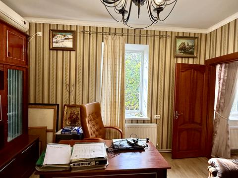 дом по адресу Ревуцкого ул., 1