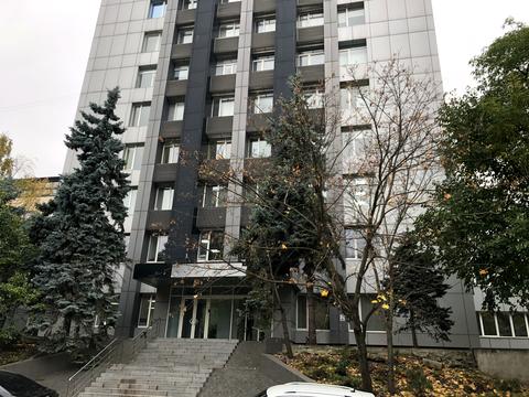 комерційна за адресою Болсуновська, 8