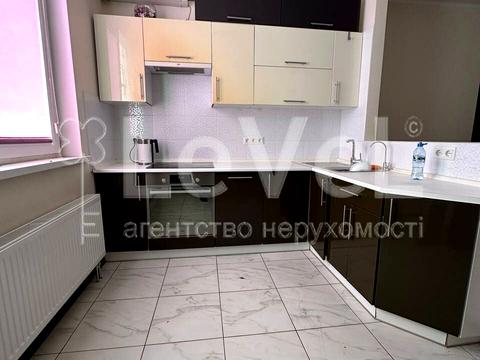 квартира за адресою Василя Симоненка вул., 5-А