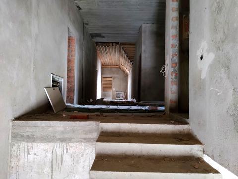 комерційна за адресою Першотравнева, 80