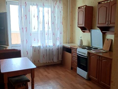 квартира за адресою Анни Ахматової вул., 24