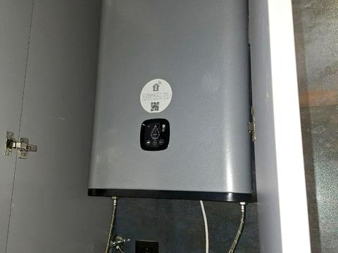 квартира за адресою Бровари, Василя Симоненка вул., 34