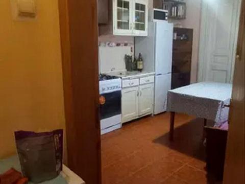 квартира за адресою Євгена Коновальця вул. (), 10