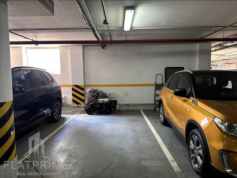 паркоместо по адресу Жилянская ул., 59