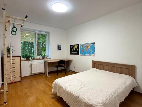 квартира за адресою Жасминова вул., 5б