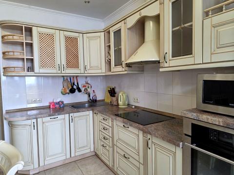 квартира по адресу Миколы Бажана просп., 8-Б
