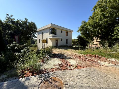 будинок за адресою Вишнева вул., 10