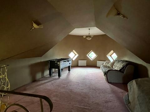 будинок за адресою 12-а Ентузіастів, 18