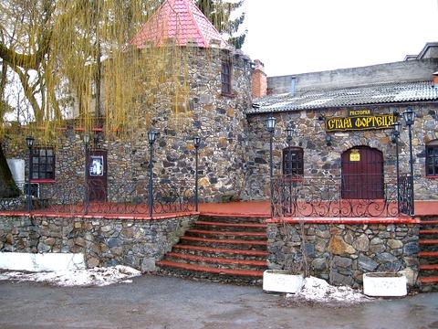 коммерческая по адресу Сиротюка, 1
