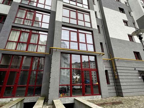 комерційна за адресою Європейська, 3