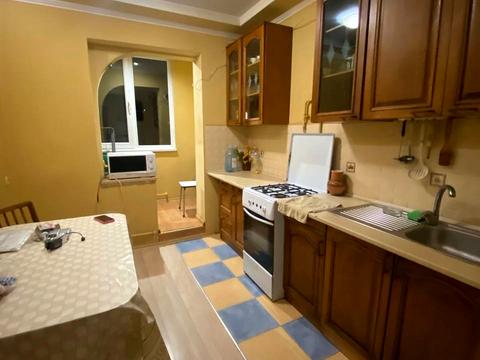 квартира за адресою Євгена Чикаленка вул., 83