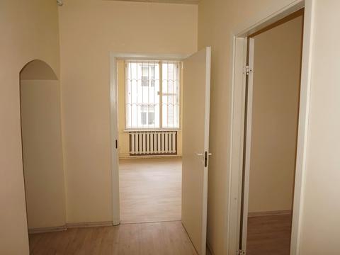 комерційна за адресою Кловський узвіз (Кловський), 13