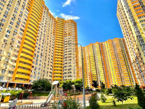 квартира за адресою Київ, Сім'ї Кульженків вул. (Петра Дегтяренка), 6