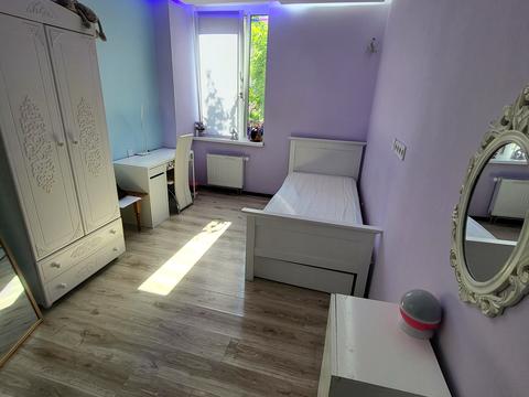 квартира за адресою Київ, Регенераторна вул., 4