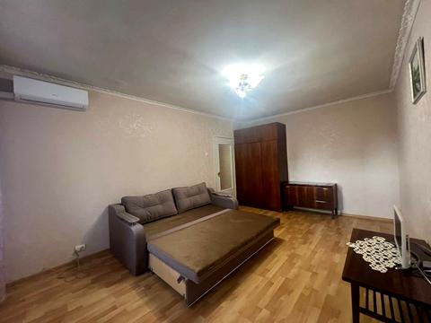 квартира по адресу Ревуцкого ул., 19/1