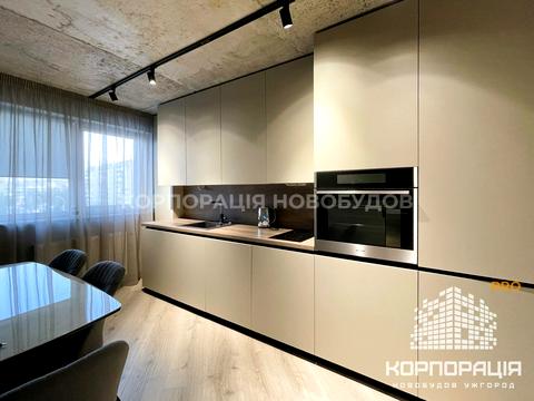 комерційна за адресою Богдана Хмельницького пл., 2В