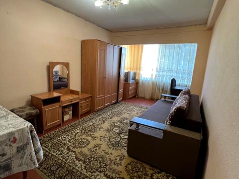 комната по адресу Героев Полка "Азов ул. (Малиновского маршала), 6-Б