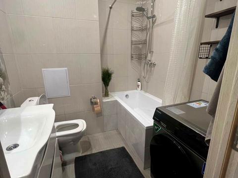 квартира за адресою Регенераторна вул., 4