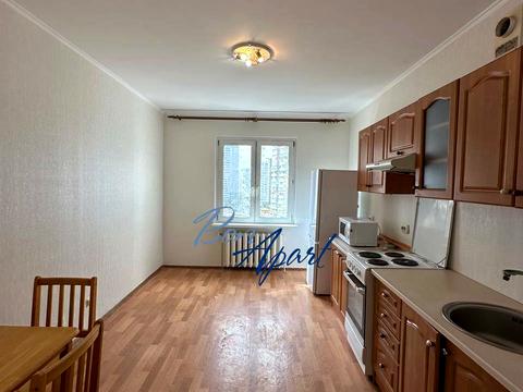 квартира за адресою Драгоманова вул., 1-Б