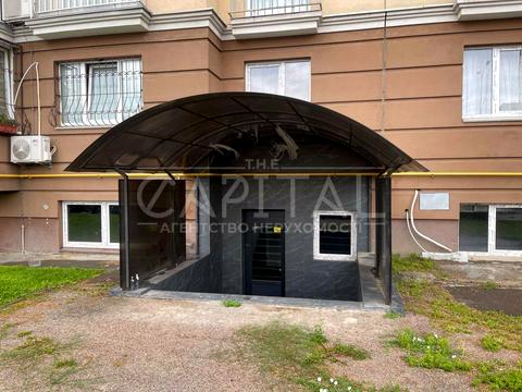 комерційна за адресою Метрологічна вул., 15-А