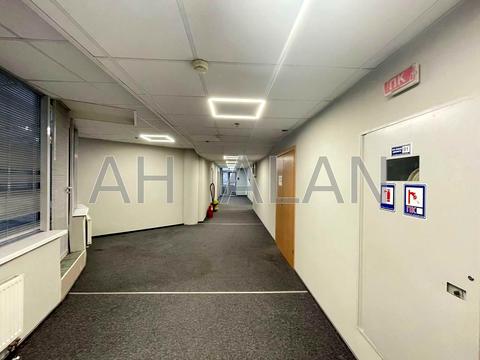 комерційна за адресою Митрополита Андрея Шептицького вул. (Анатолія Луначарського), 4