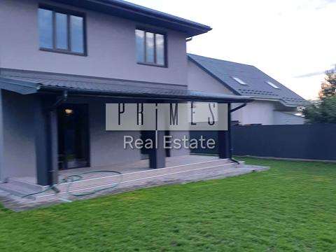 будинок за адресою Отамана Орлика вул.