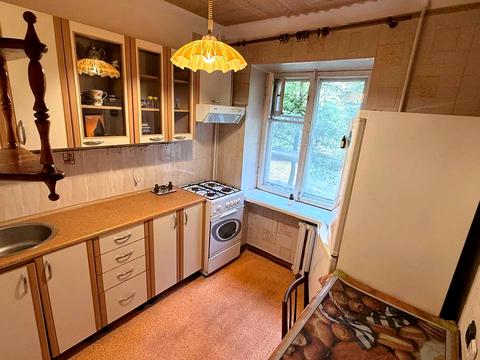 квартира за адресою Космонавтів вул., 25/2