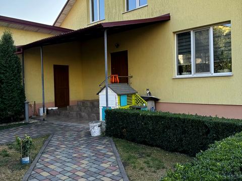 будинок за адресою с. Шаровечка, проїзд  2 Бурштиновий