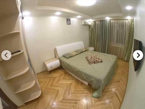 квартира за адресою Академіка Богомольця вул., 8-А