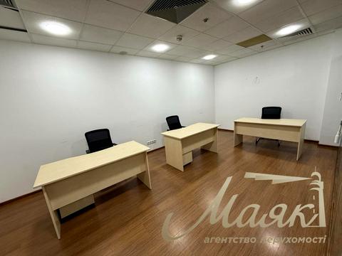 коммерческая по адресу Большая Васильковская ул. (Красноармейская), 12