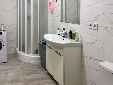 квартира за адресою Хіміків вул., 28, к.1-6