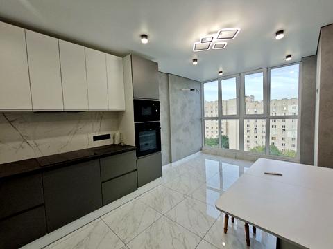 квартира за адресою Костянтина Василенка вул. (30-річчя Перемоги), 14в