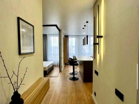 квартира за адресою Космічна вул., 5