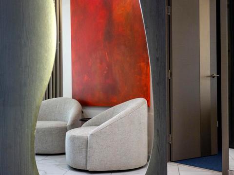 коммерческая по адресу Василя Тютюнника, 28а