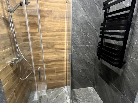 комерційна за адресою Ламана вул., 18