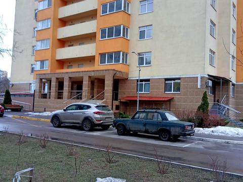 квартира за адресою Воскресенська вул., 12