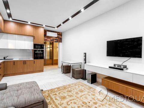 квартира по адресу Андрея Верхогляда ул. (Михайла Драгомирова), 2-А