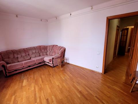 квартира по адресу Ревуцкого ул., 42-А