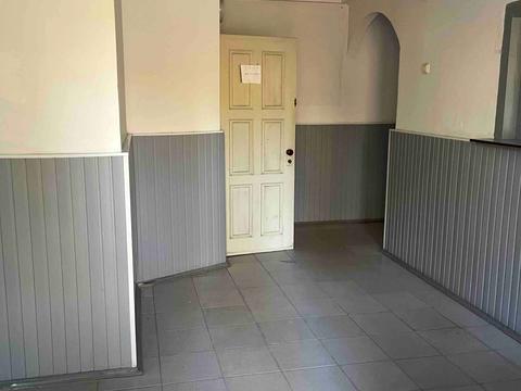 комерційна за адресою Дніпровська вул., 551