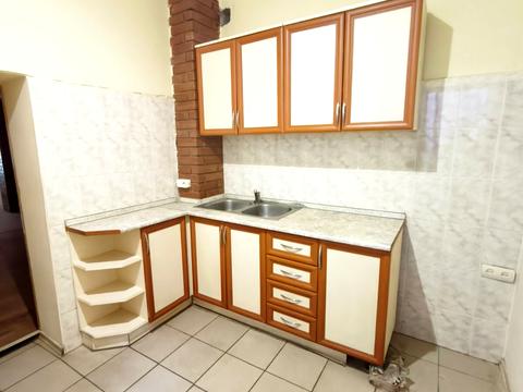комерційна за адресою Воробйова вул., 13