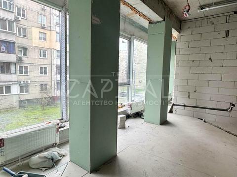 комерційна за адресою Левка Лук'яненка вул. (Маршала Тимошенка), 21/2