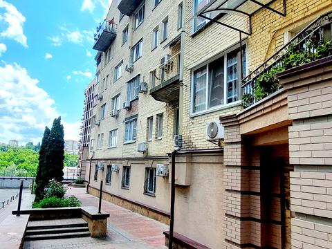коммерческая по адресу Лукьяновская ул., 69