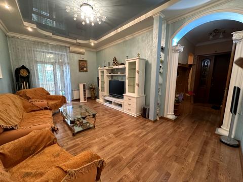 квартира за адресою Вавілова Академіка вул., 5