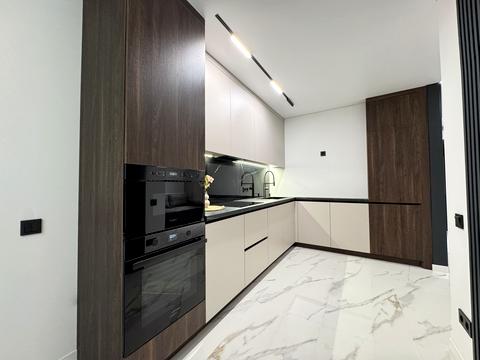 квартира за адресою Романа Левицького вул., 4