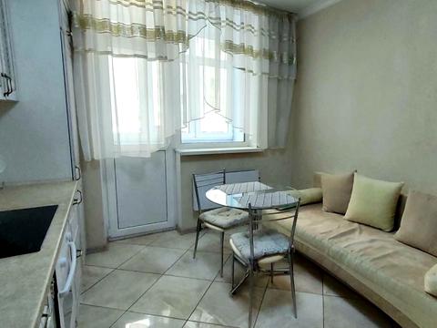 квартира за адресою Миколи Бажана просп., 8-Б