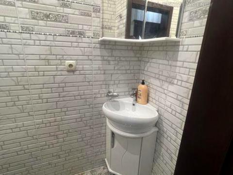 квартира за адресою Ревуцького вул., 9