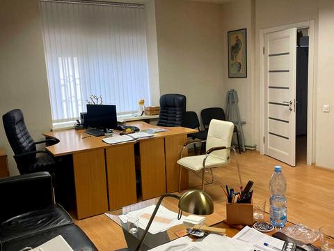 комерційна за адресою Пироговська вул., 7/9в