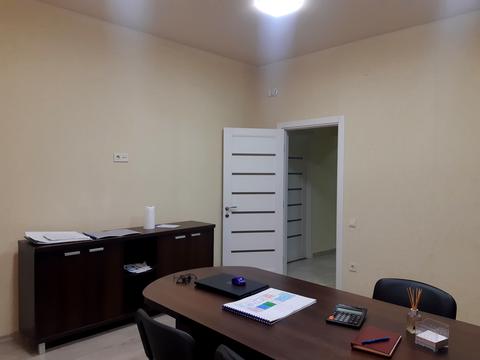 квартира за адресою вул. Парусная, 1